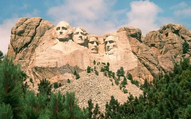 Planina Rašmor i skulpture američkih predsednika